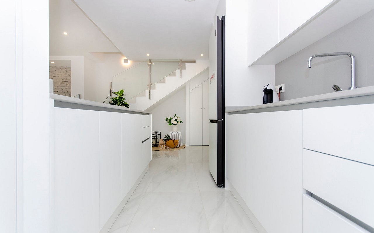 SUNA PROPERTIES